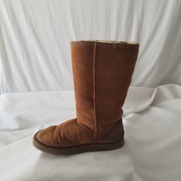 UGG Classic Tall Boots - Picture 8 of 11